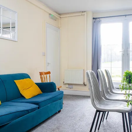 Apartamento 3 Bedroom House - Free Parking-hospital-contractors-families - Long Rates Available Leeds (West Yorkshire)