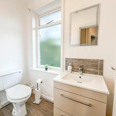 Apartamento 3 Bedroom House - Free Parking-hospital-contractors-families - Long Rates Available Leeds (West Yorkshire)
